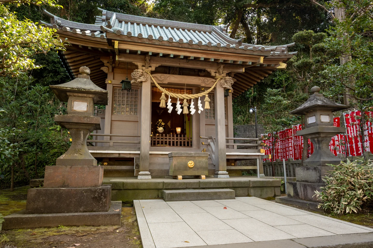 Small Enoshima Shrine