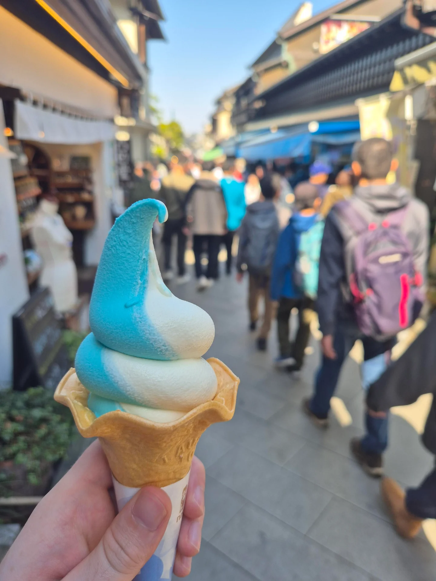 Vanilla & Blue Soda Ice-Cream